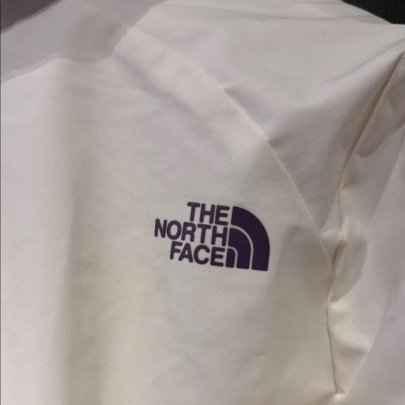 The North Face Mirabella White Quilted Hooded Jacket - NWT - Picture 13 of 13